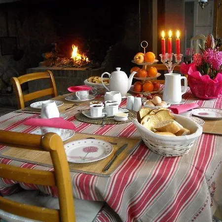 Alojamento de Acomodação e Pequeno-almoço D'hôtes La Grand' Maison 3*